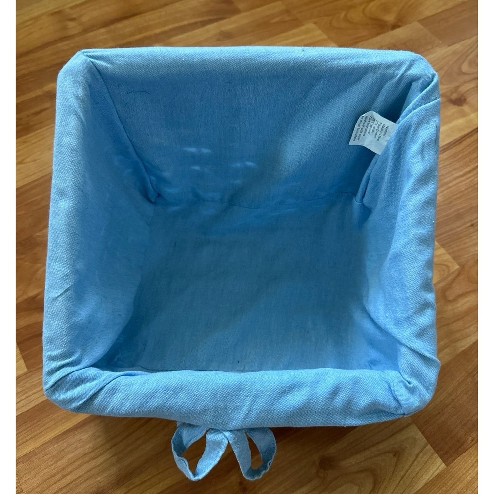 Vintage Pottery Barn White Wicker
Basket Blue Liner...